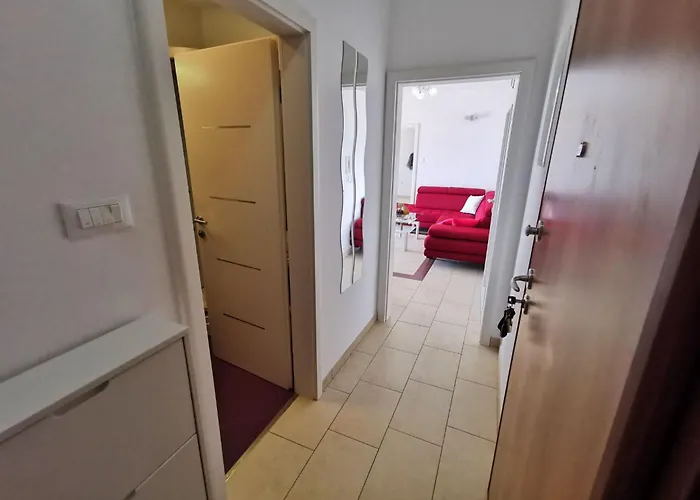 Apartment Mit Meerblick- 50m Vom Entfernt By Interhome Dramalj