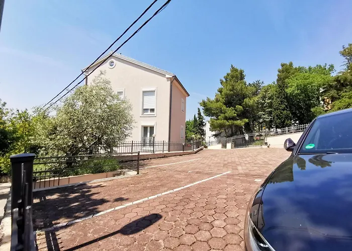 Mit Meerblick- 50m Vom Entfernt By Interhome * Dramalj
