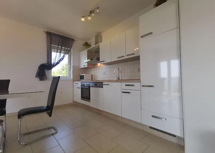 Apartman Mit Meerblick- 50m Vom Entfernt By Interhome Dramalj